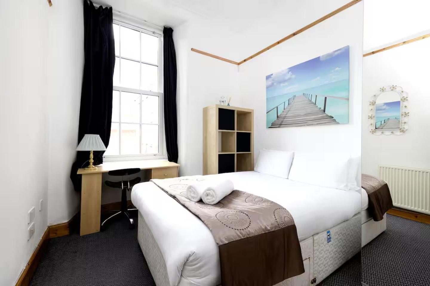 Joivy 3 Bed Flat In Old Town, Close To Grassmarket 에든버러 외부 사진