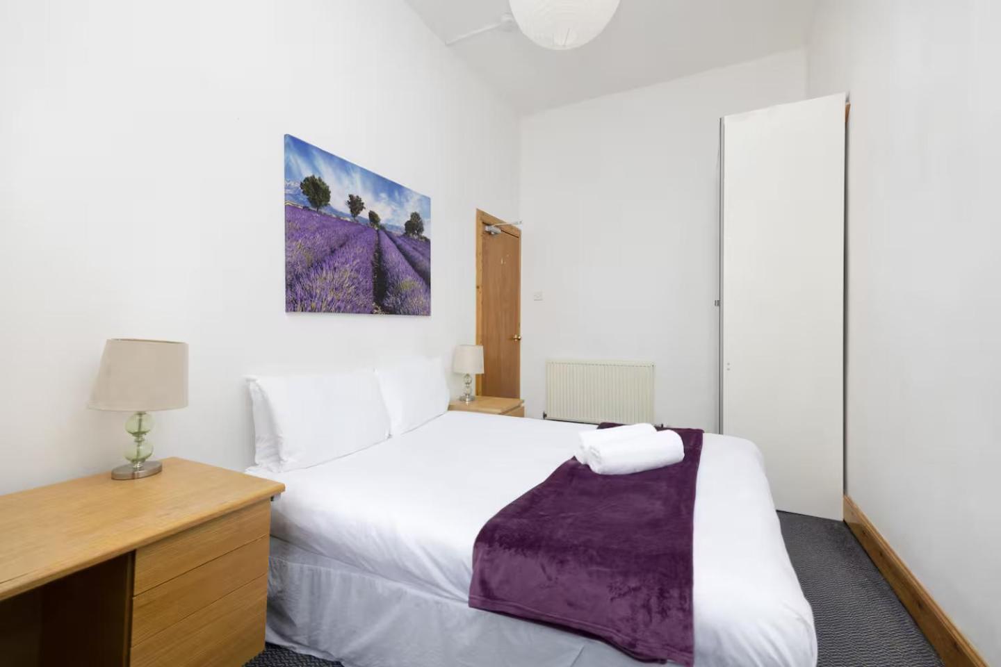 Joivy 3 Bed Flat In Old Town, Close To Grassmarket 에든버러 외부 사진